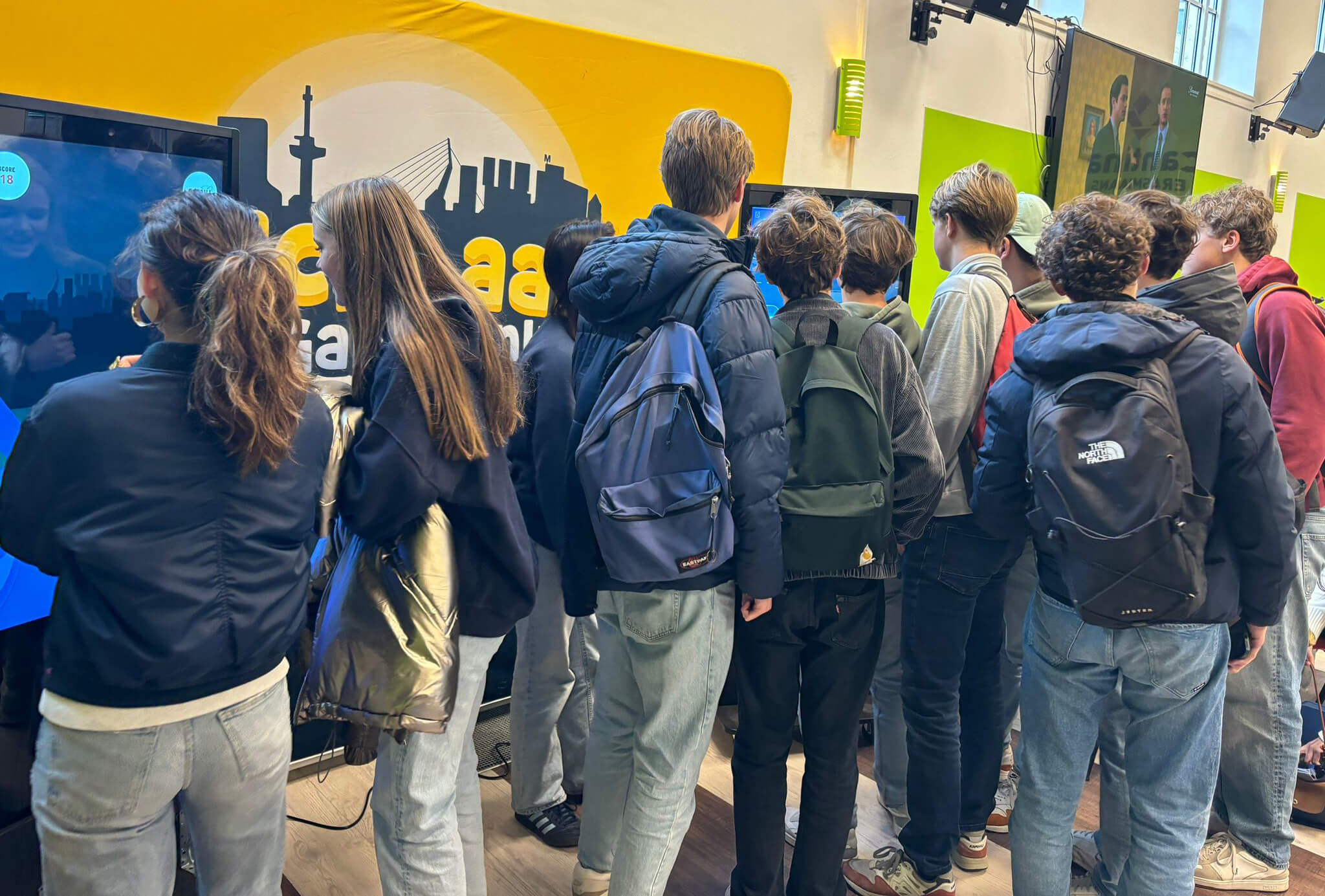 scholieren erasmiaans gymnasium spelen licht aan game on